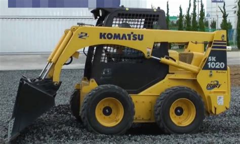 komatsu 1020 skid steer lift capacity|komatsu sk1020 5 manual.